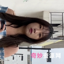 白裤美女：丰满胖臀长腿1V视频7.95G百度云